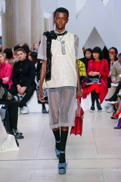 Look 49
